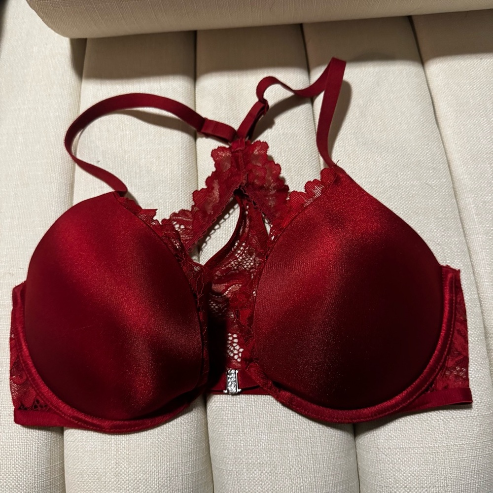 La Senza beyond sexy ultimate plunge red lace front clip bra size‎ 32DD